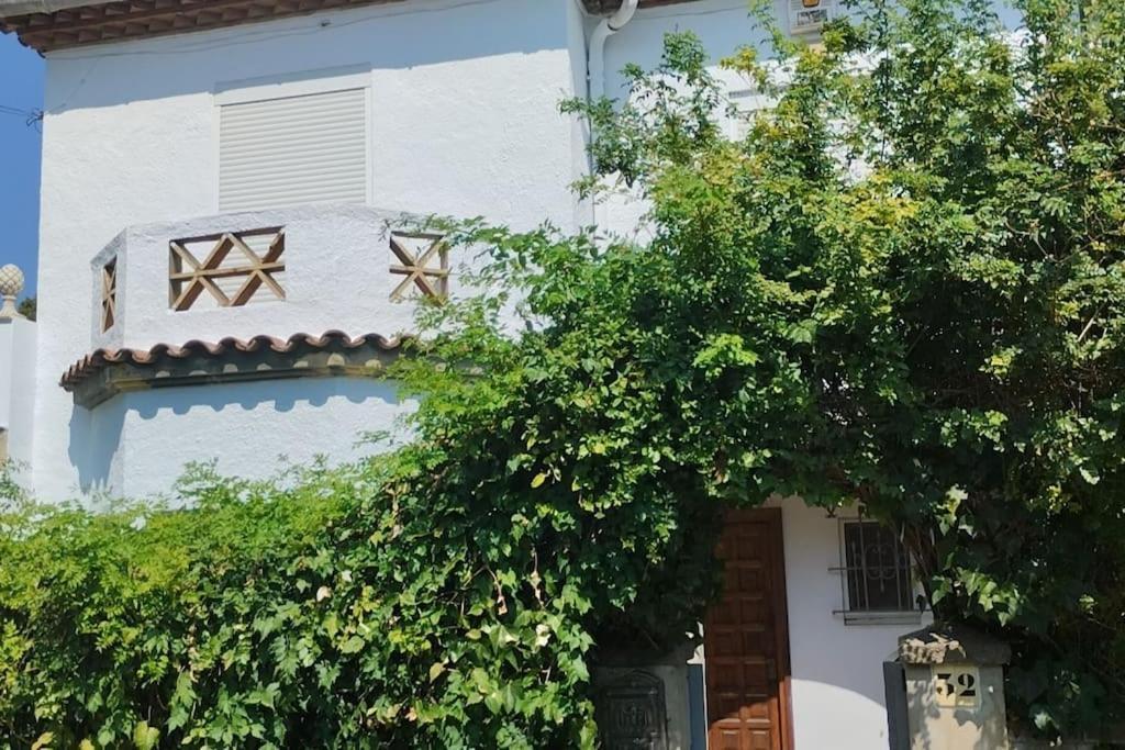 Casa Centrica En Girona Villa Buitenkant foto